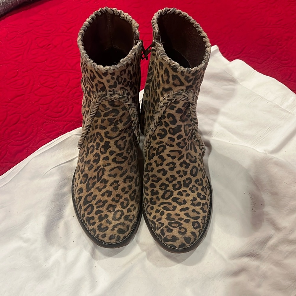 Cheetah print boot